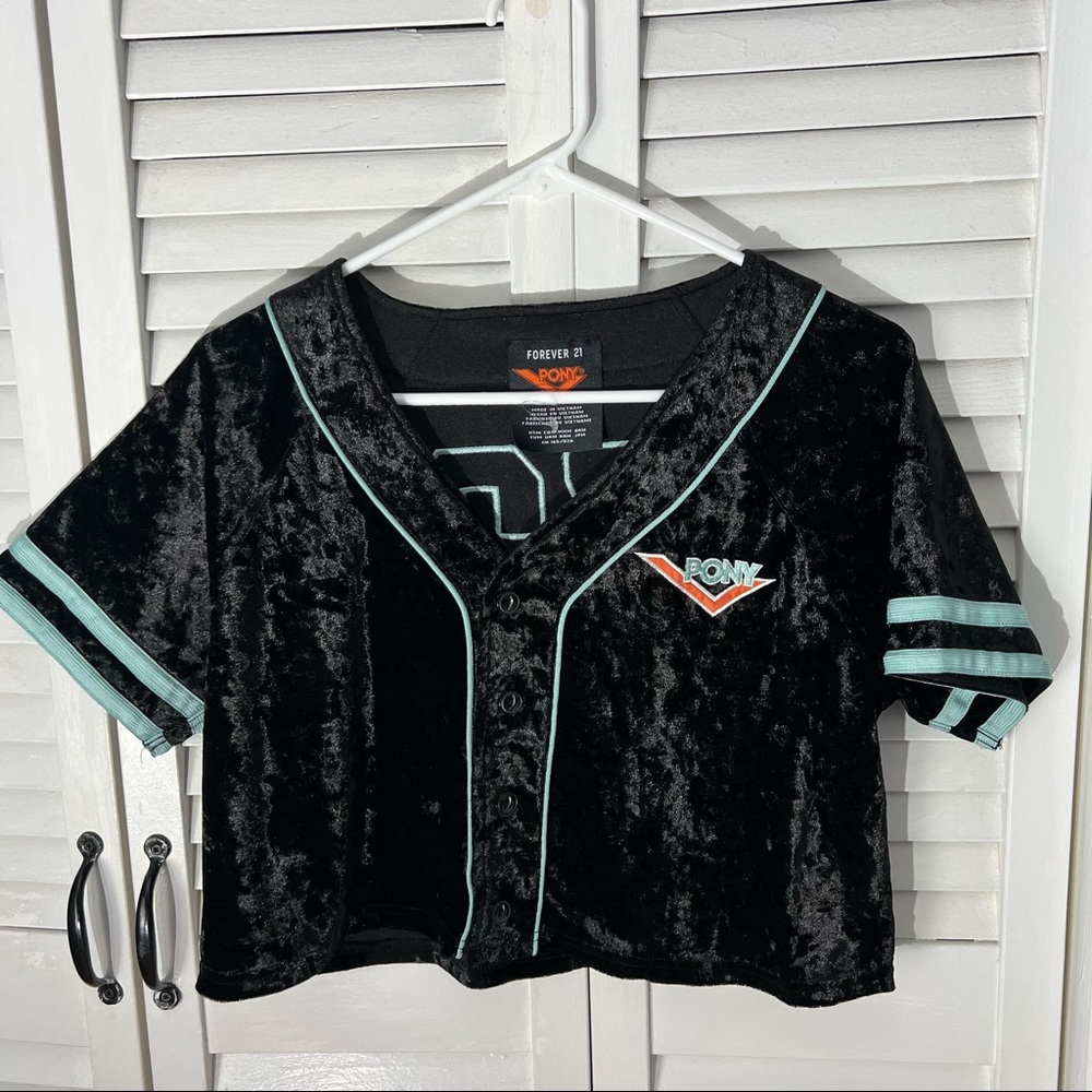 Forever 21 crop top